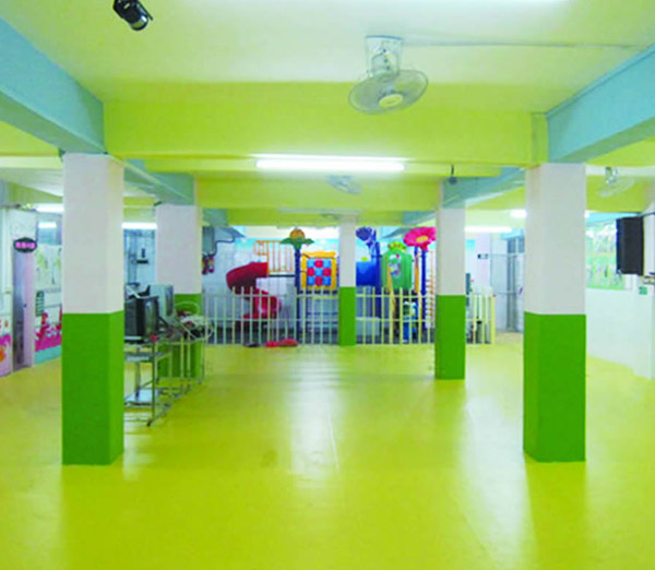 幼兒園地板實(shí)例4