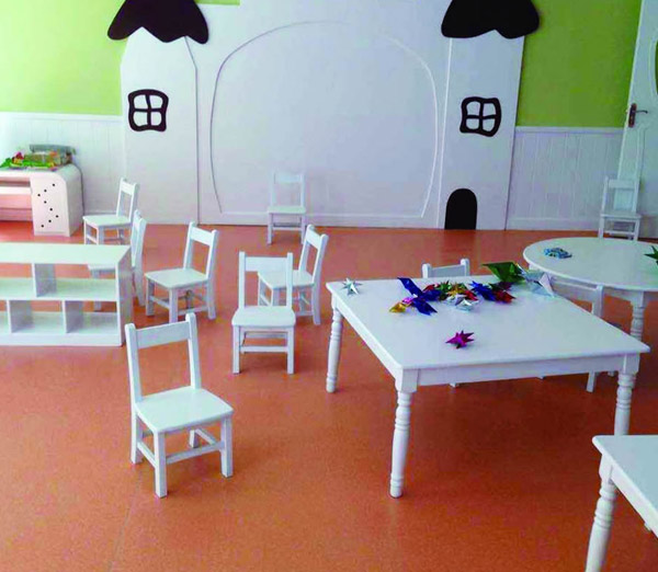 幼兒園地板實(shí)例1
